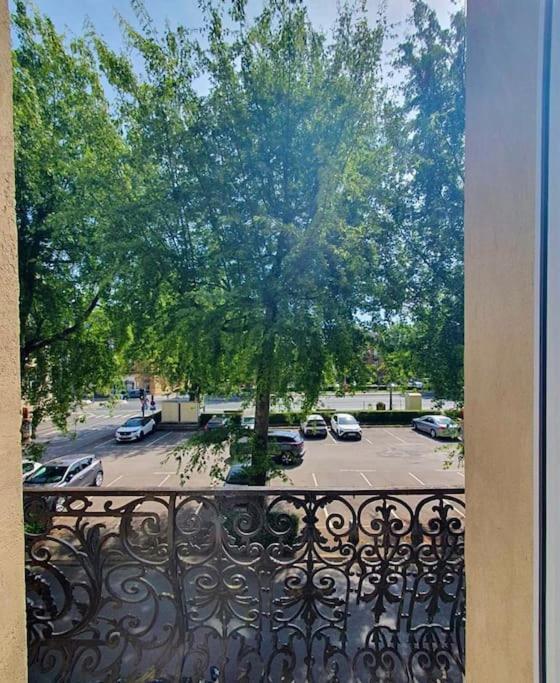 L'Alsace - Tout Confort Шарлевіль-Мезьєр Екстер'єр фото